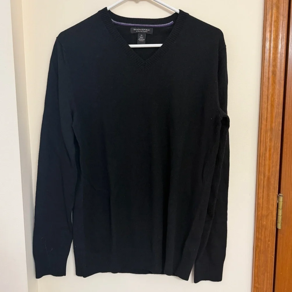 Banana Republic elegant neck