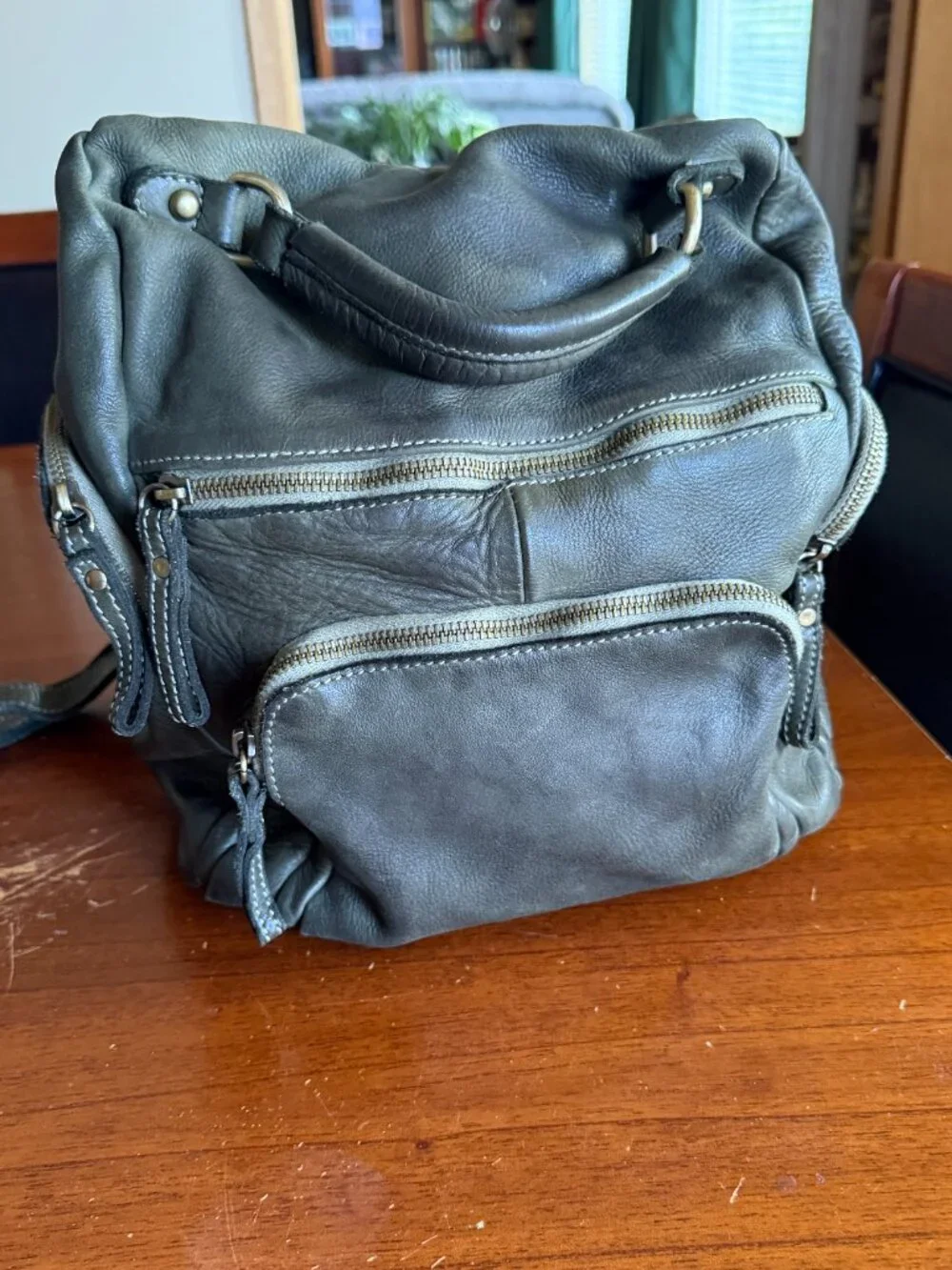 Bolsa Nova Mia Washed Italian Leather Backpack Olive Green