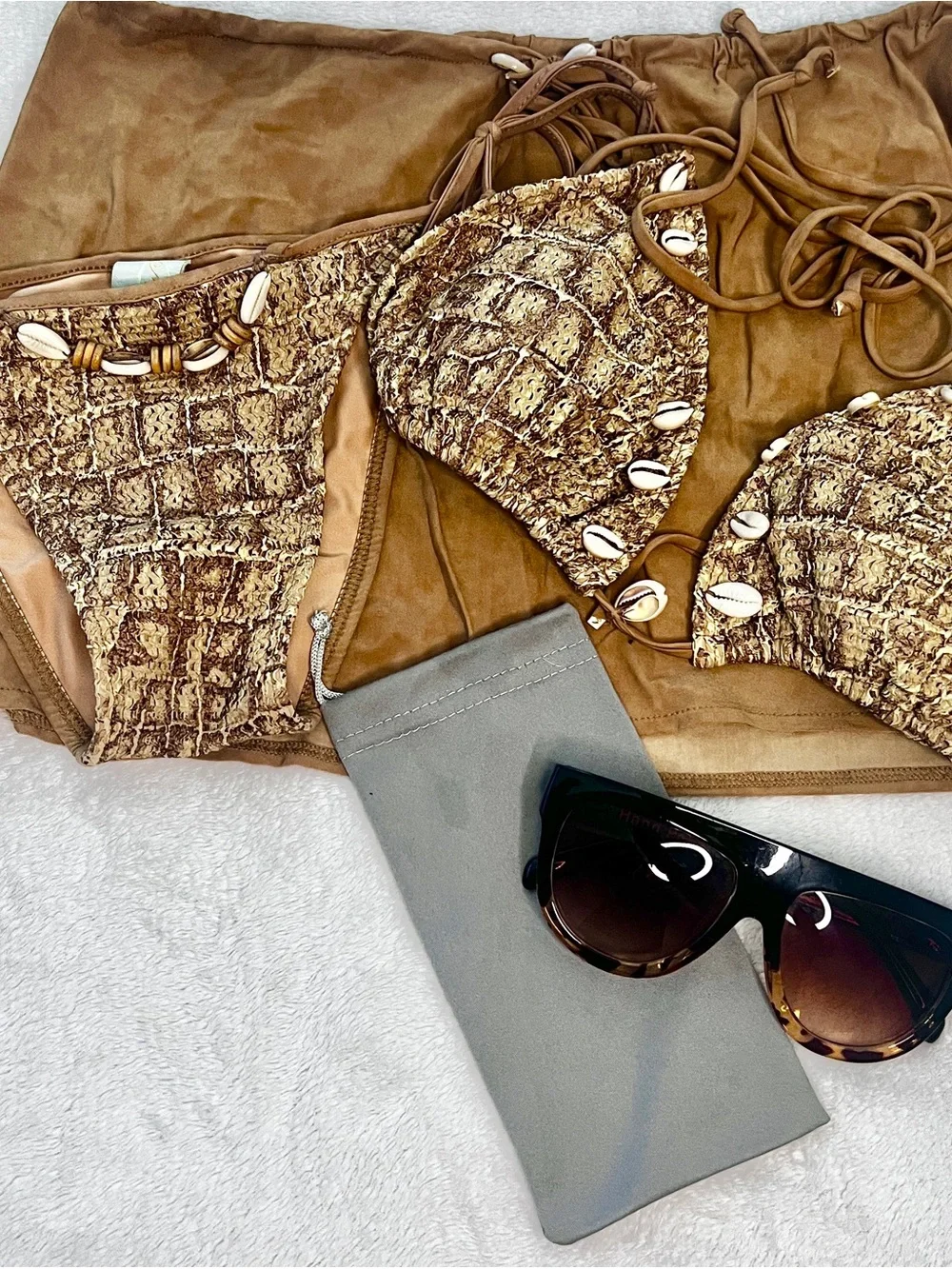 Hot 4 Summer🔥 Cute Oversized Flirty & Chic Glossy Brown Sunnies!😎 🕶 😍🔥