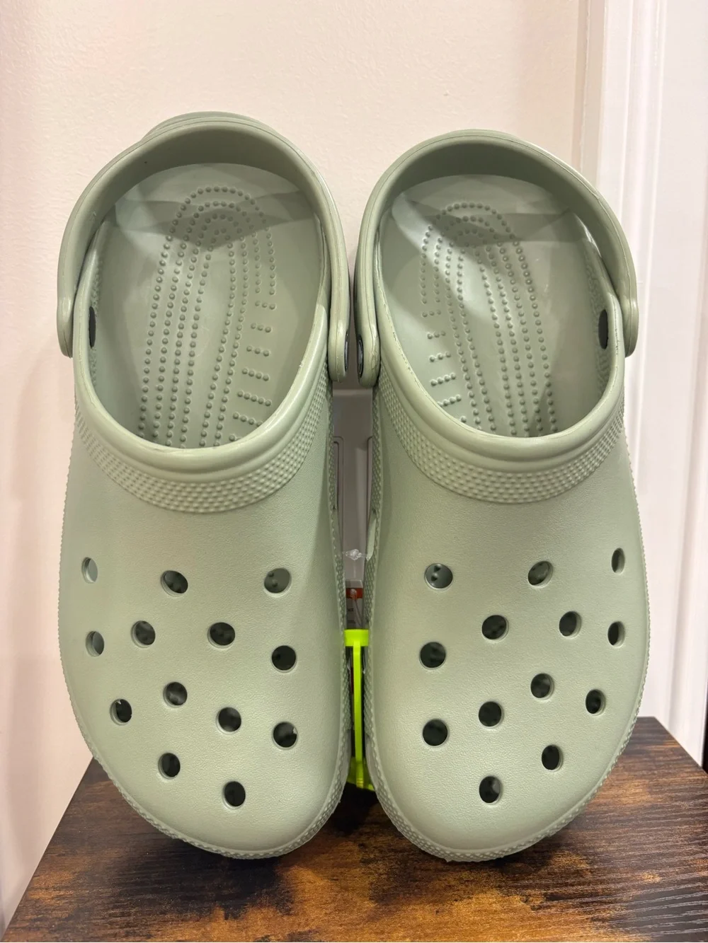 CROCS comfortable slip