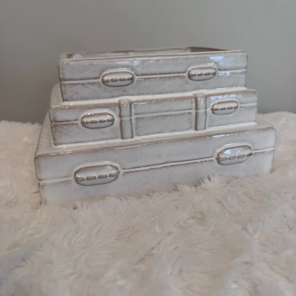 Stacked Suitcases Vase Planter NEW Whimsical Ceramic Garden Decor HTF!