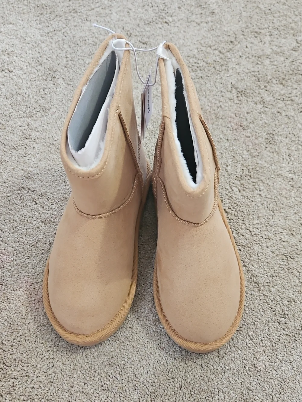Old Navy Faux-Suede Faux-Fur Lined Boots, Size 11, Tan