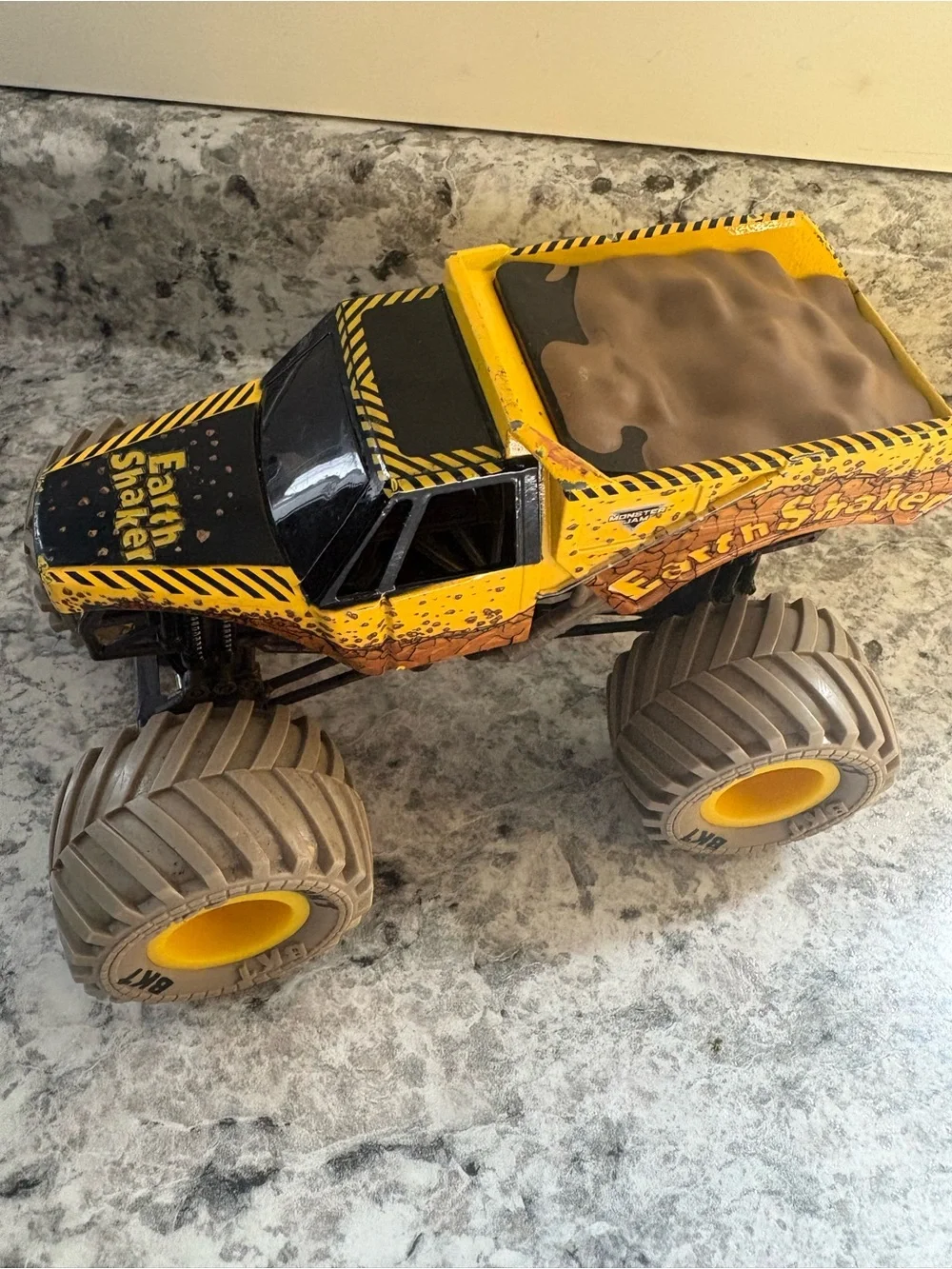 Monster Jam earth shaker