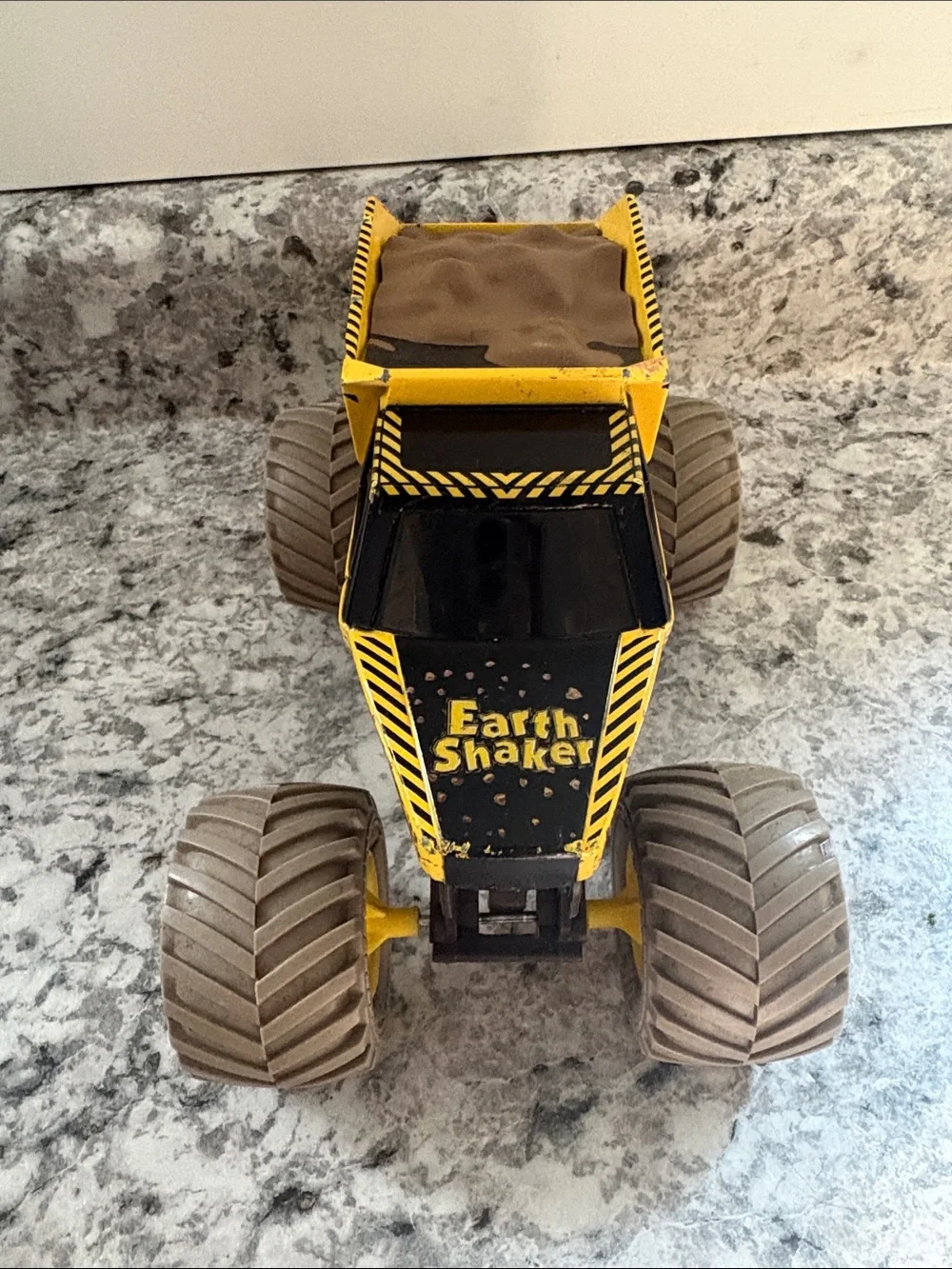 Monster Jam earth shaker