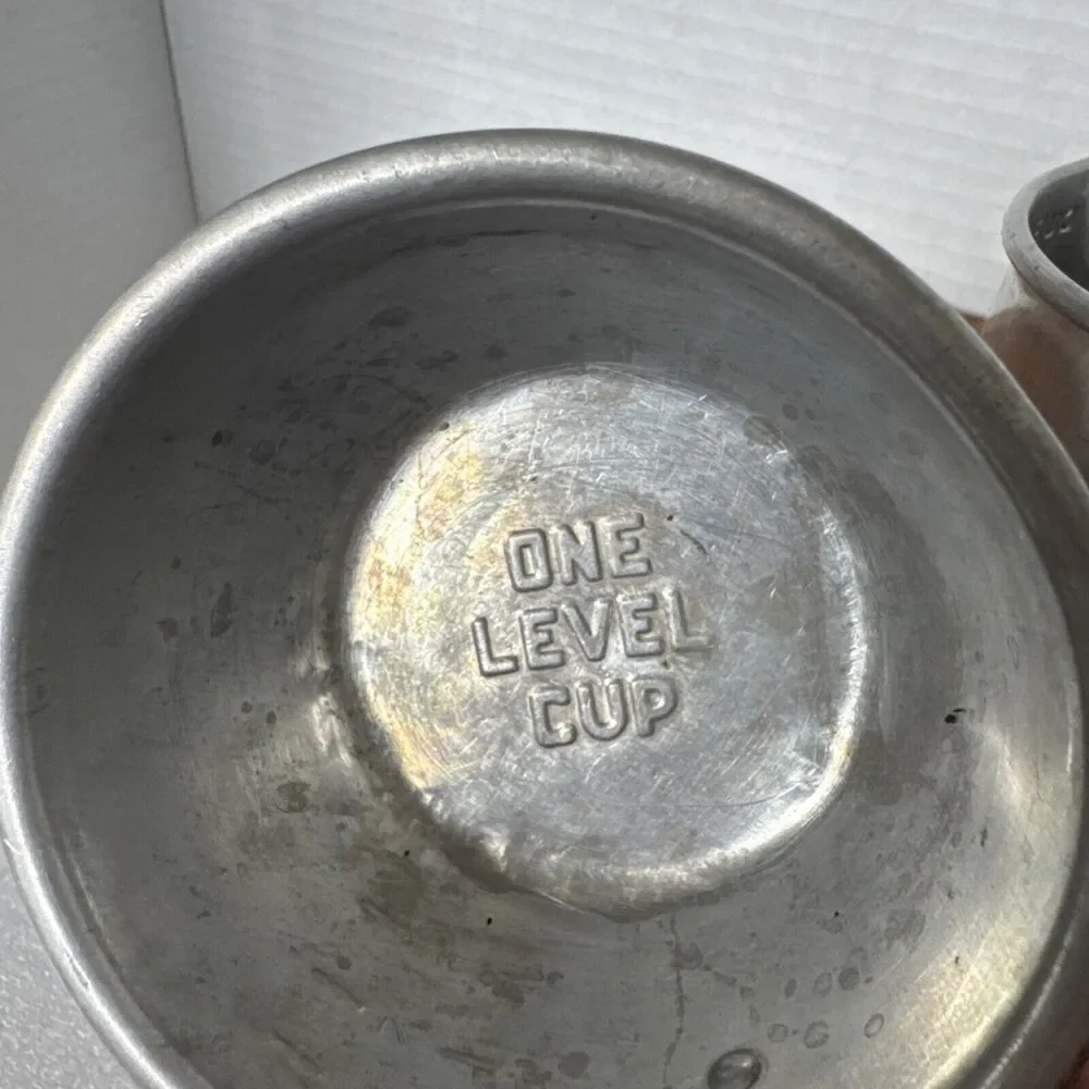 Unbranded nostalgia dry