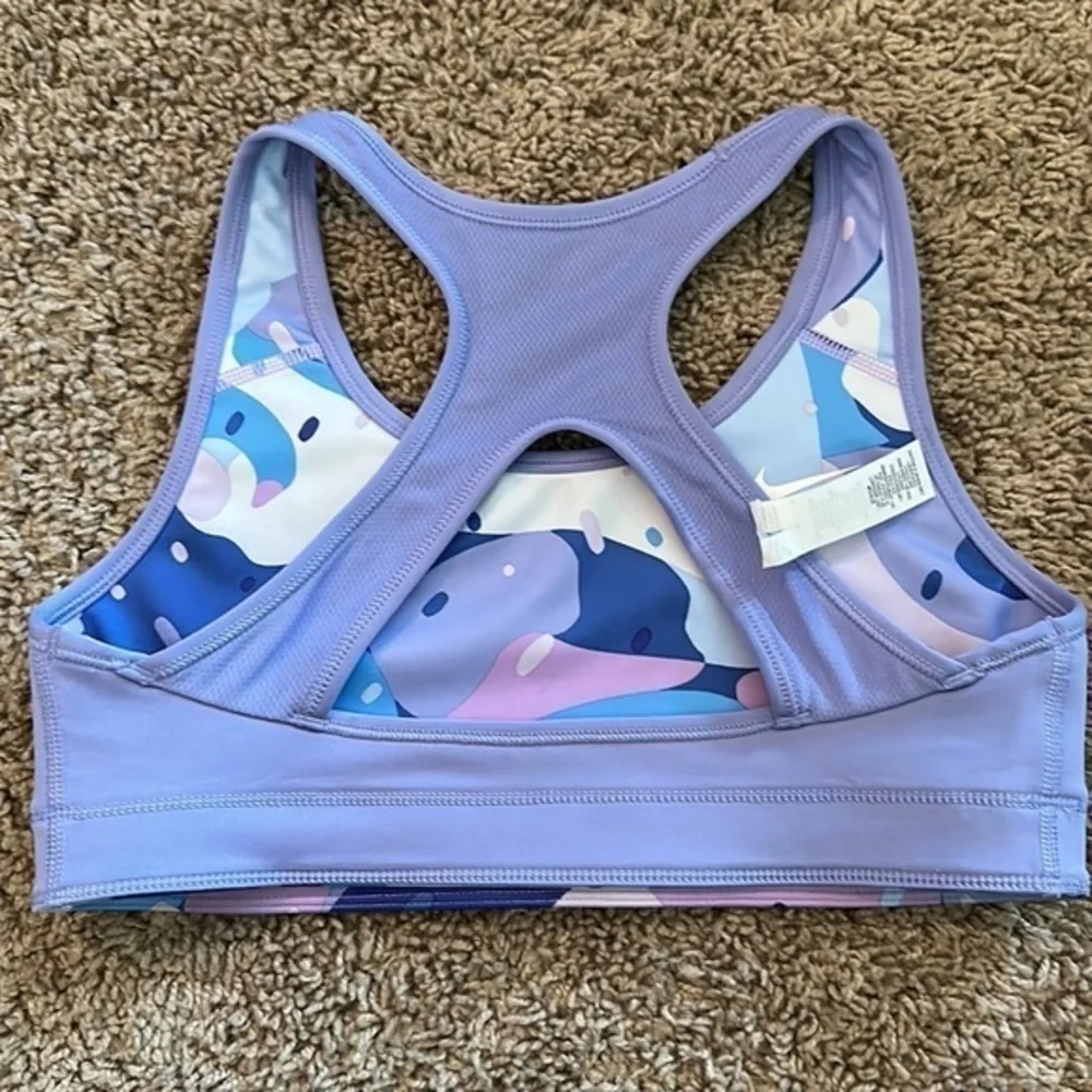 Nike color camo