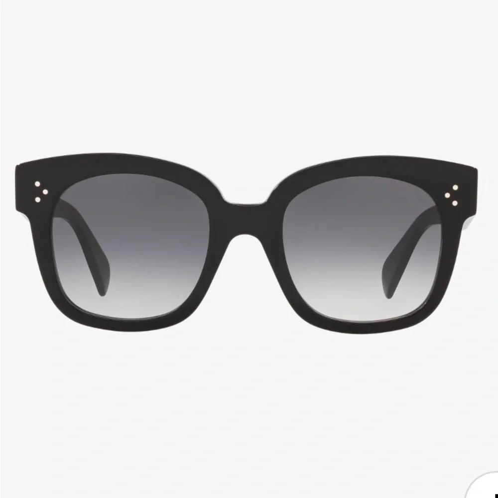 Celine 🦊 🕶️
