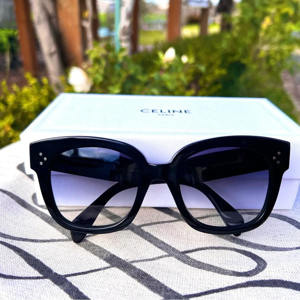 Celine 🦊 🕶️