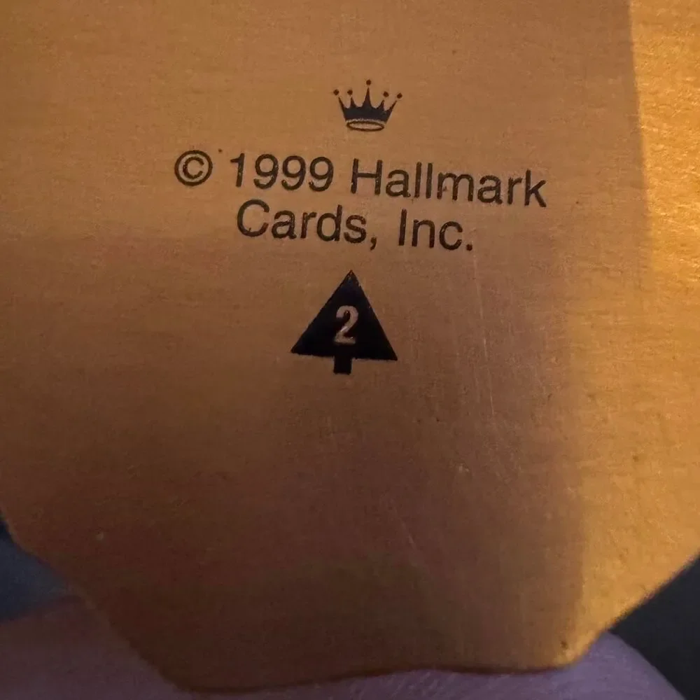 Hallmark keepsake 1999