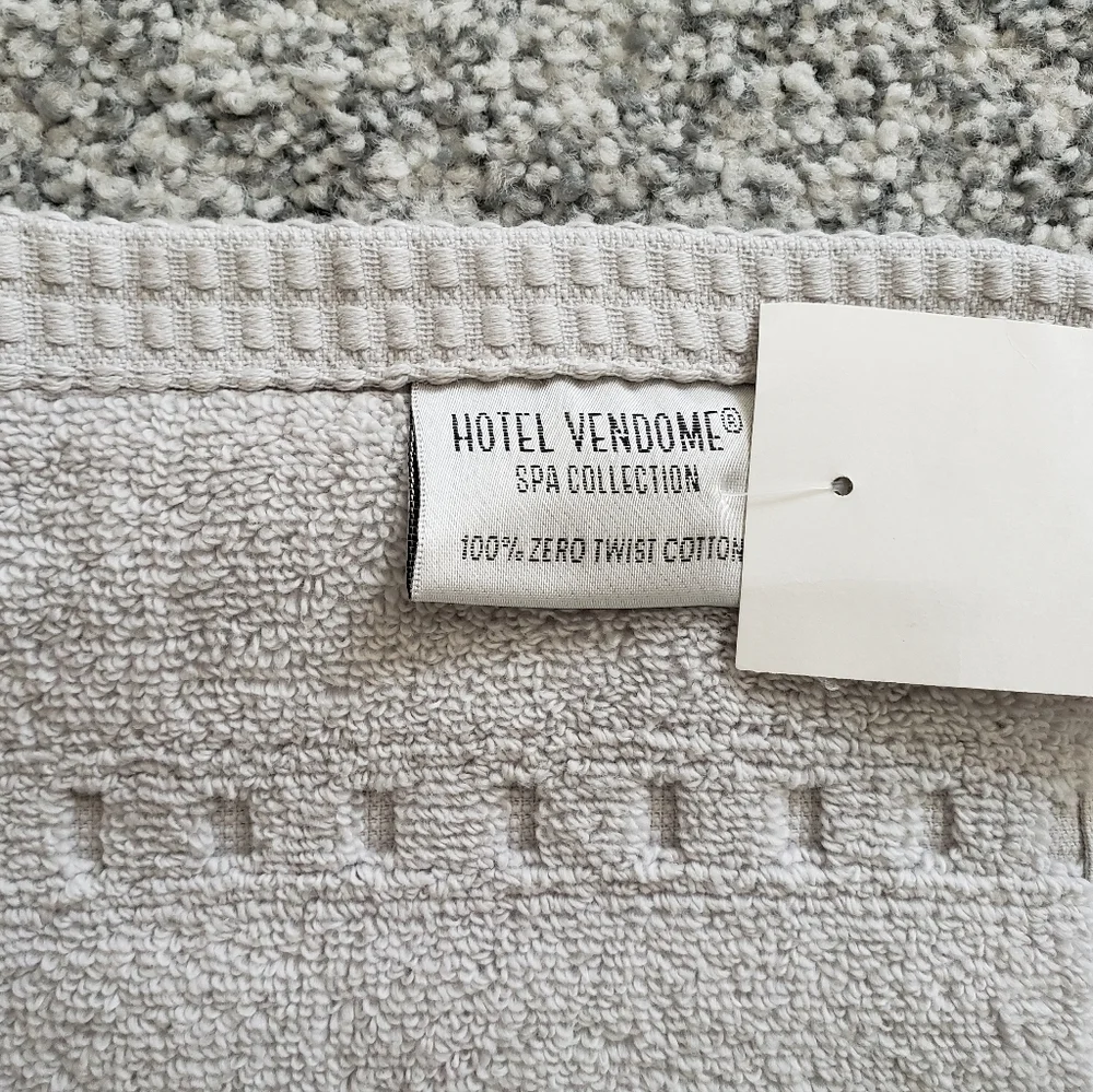 hotel vendome set nwt