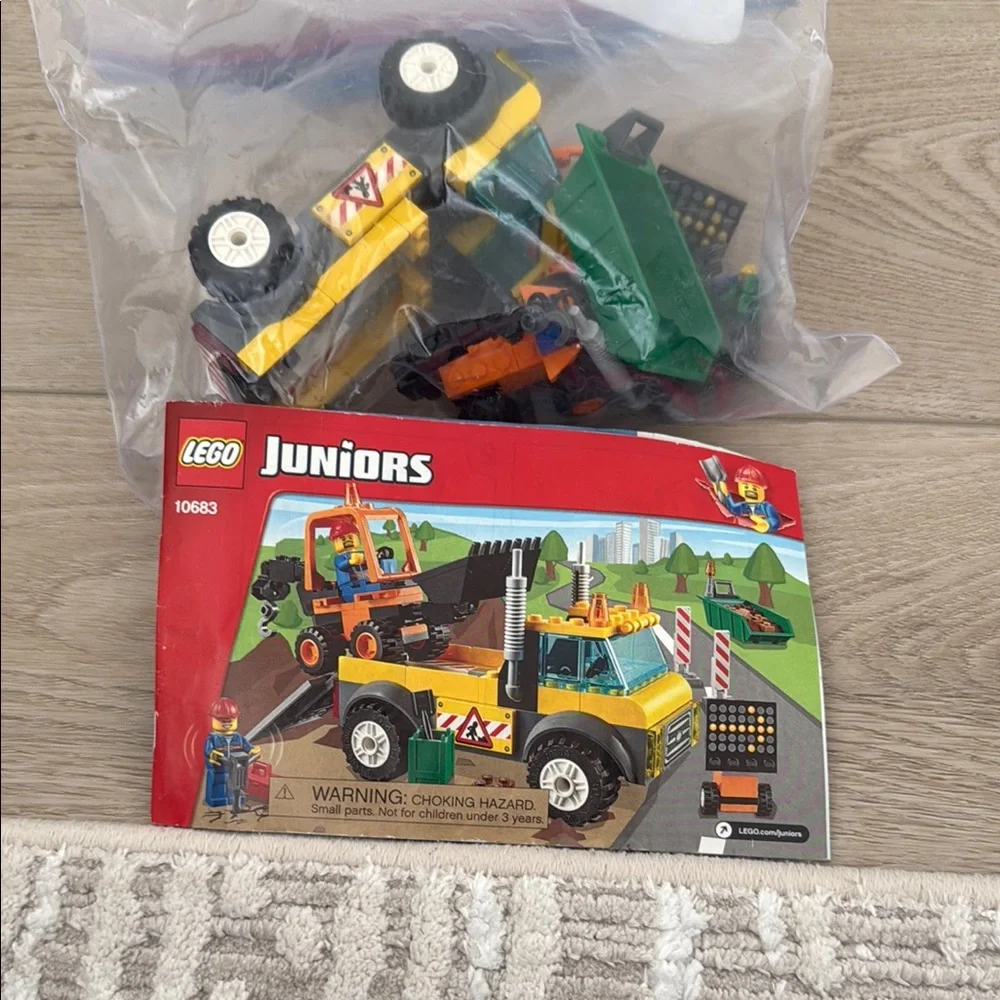 LEGO Juniors Construction Truck Set 10683