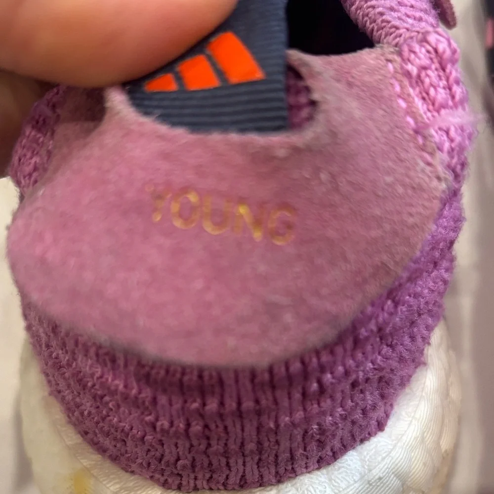 adidas eye catching