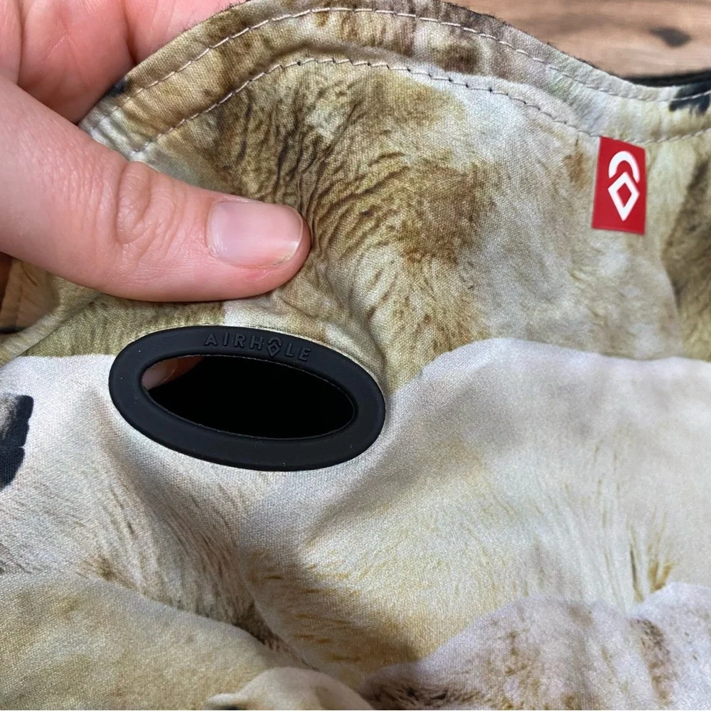 Airhole face mask