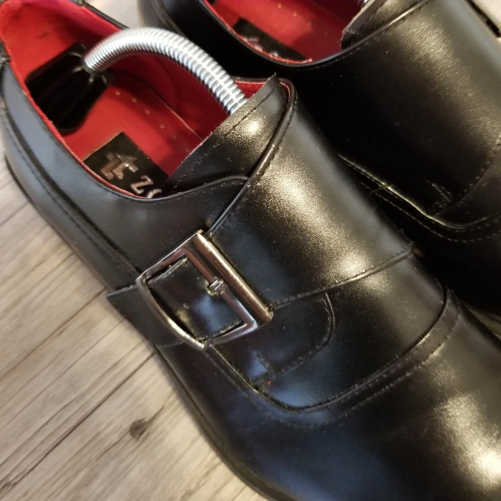Zota black pointed