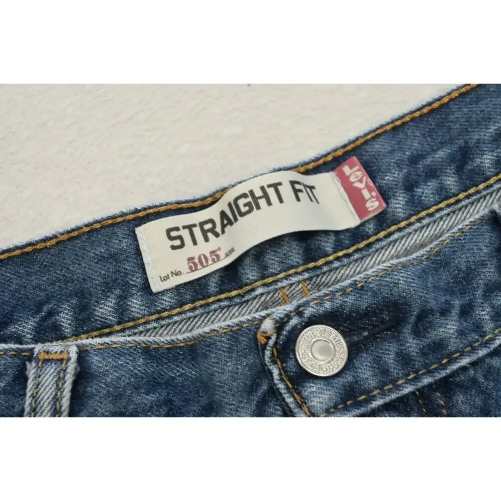 Levis 30 color