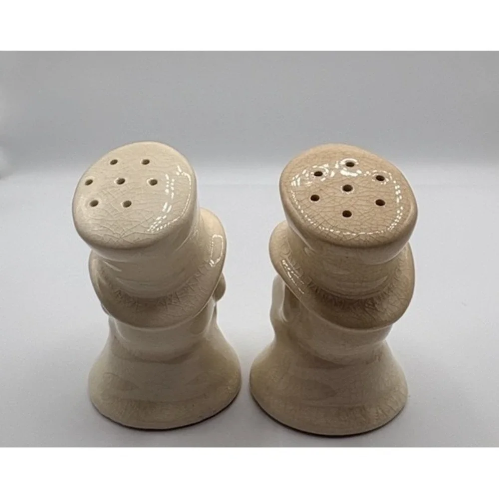 Vintage White Top Hat Men‎ Salt & Pepper shakers 3