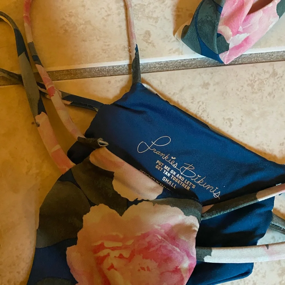 Frankies Bikinis frankie’s bikini