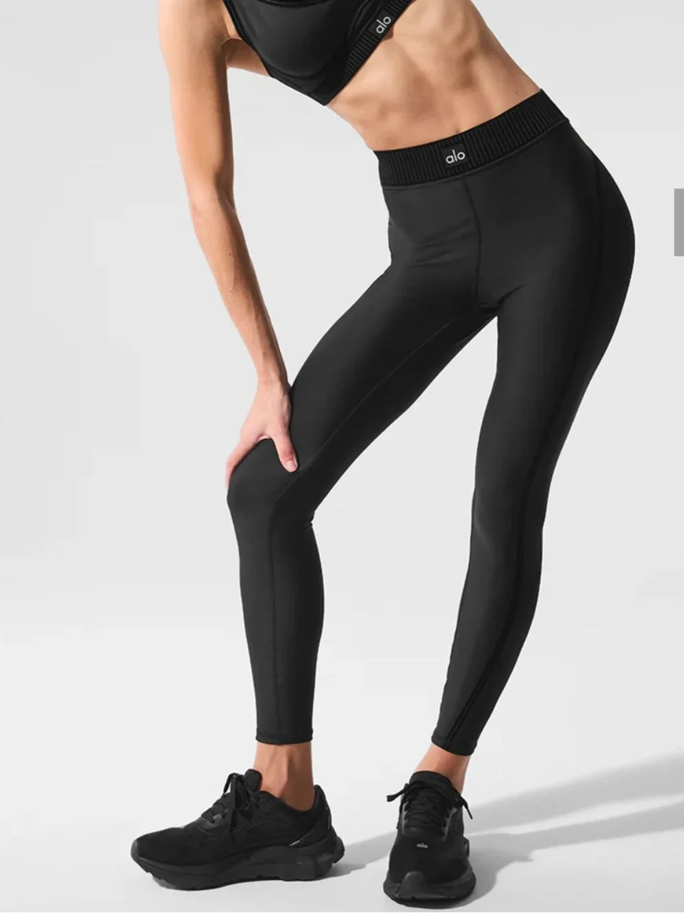 ALO Yoga Airlift High-Waist 7/8 Line Up Legging - black