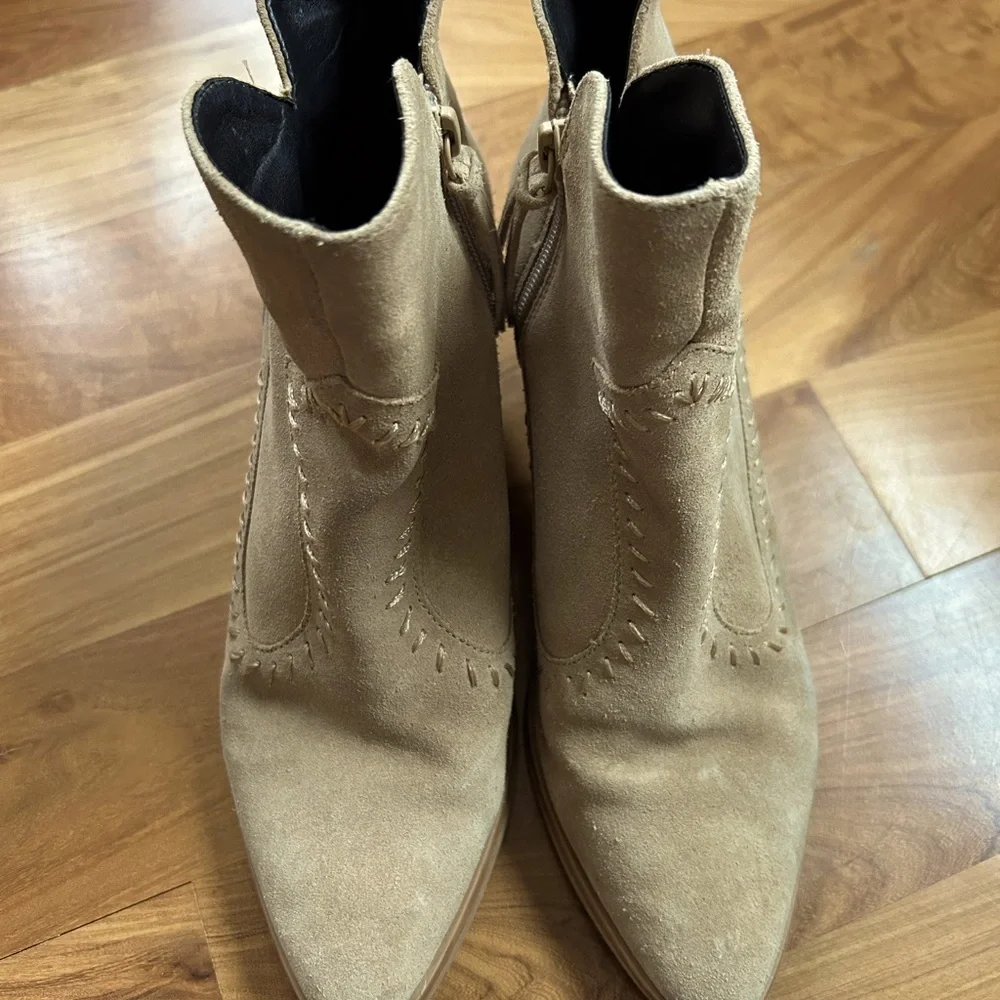 Rebecca Minkoff | Women’s taupe oiled suede Lulu ankle booties inside zip sz 7.5
