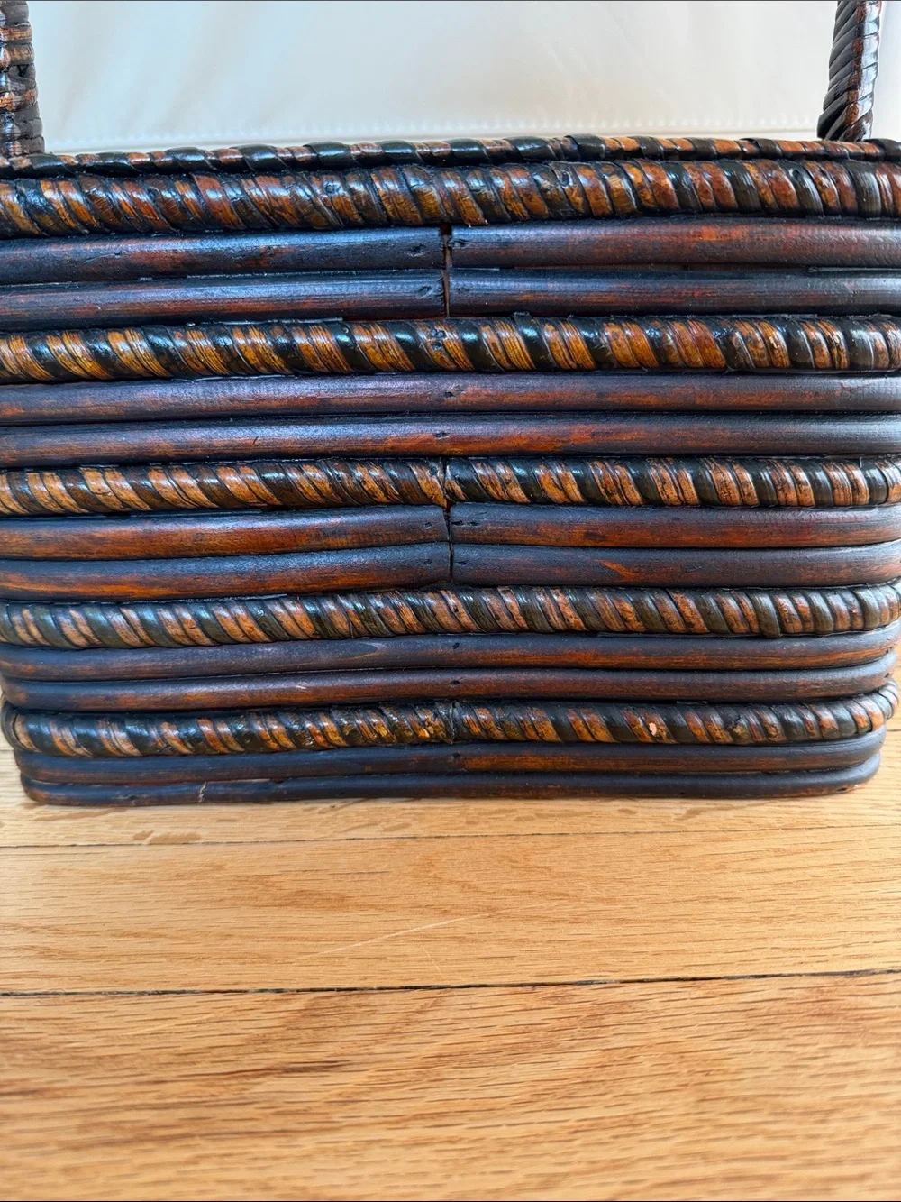 N/A handheld woven