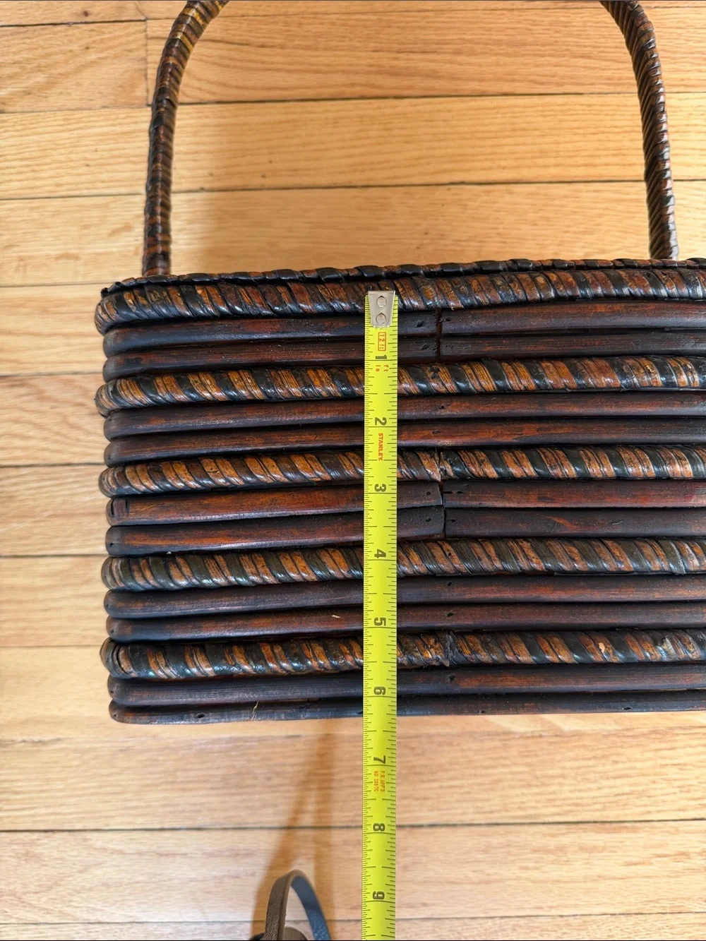 N/A handheld woven