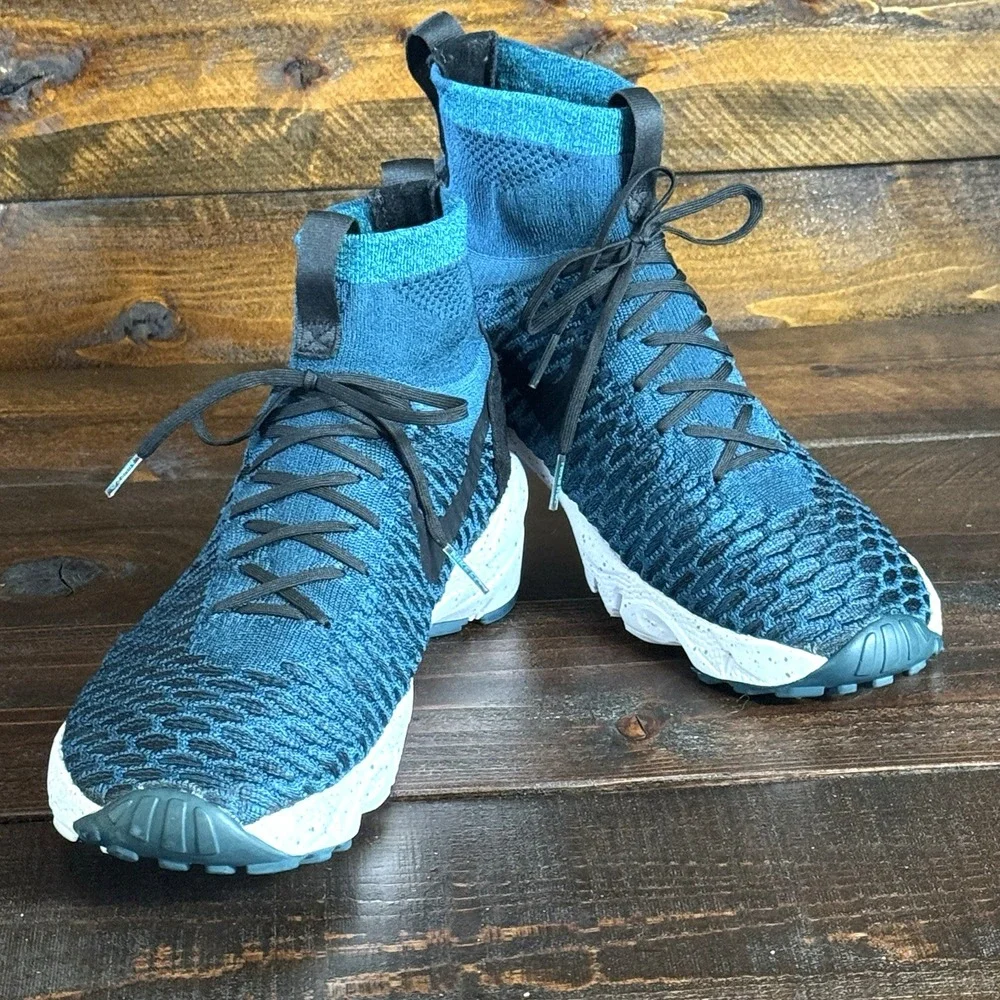 Nike air footscape