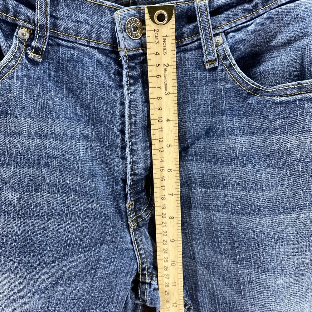 Levis size tag