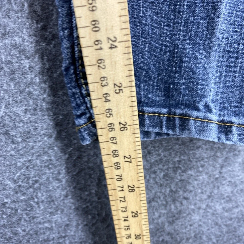 Levis size tag