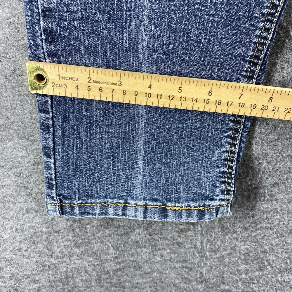 Levis size tag