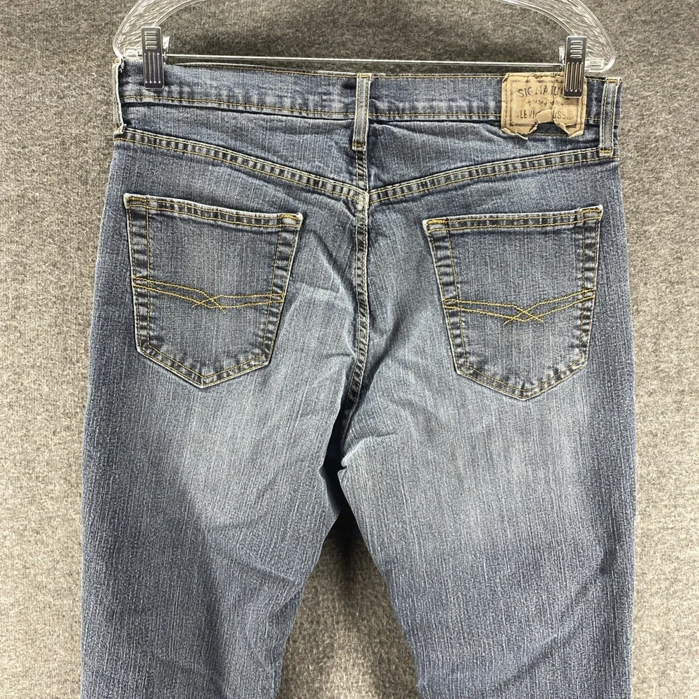 Levis size tag