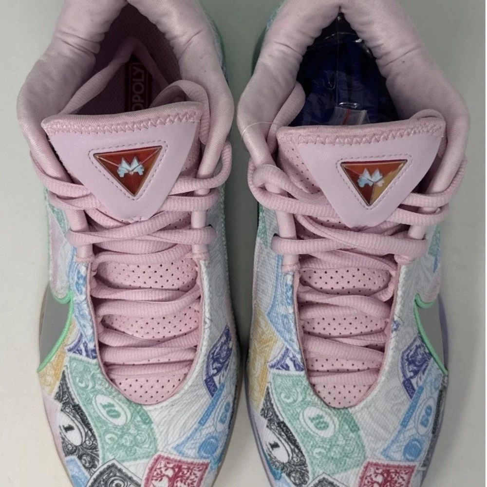 Nike LeBron 22 XXII Monopoly Currency White Multi Men's Size 9 NWOB FZ1097-100