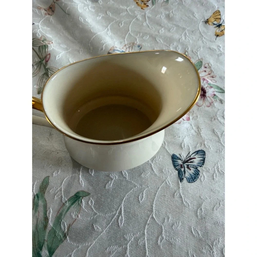 Lenox eternal creamer