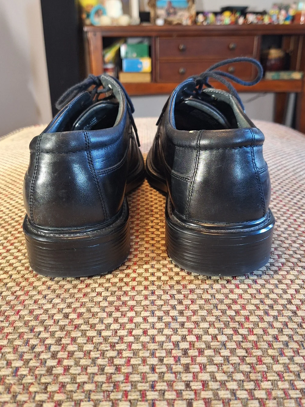 Dockers black leather