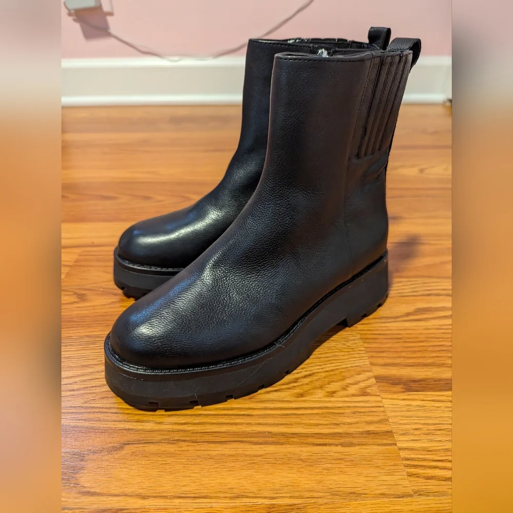 Vince Camuto new no