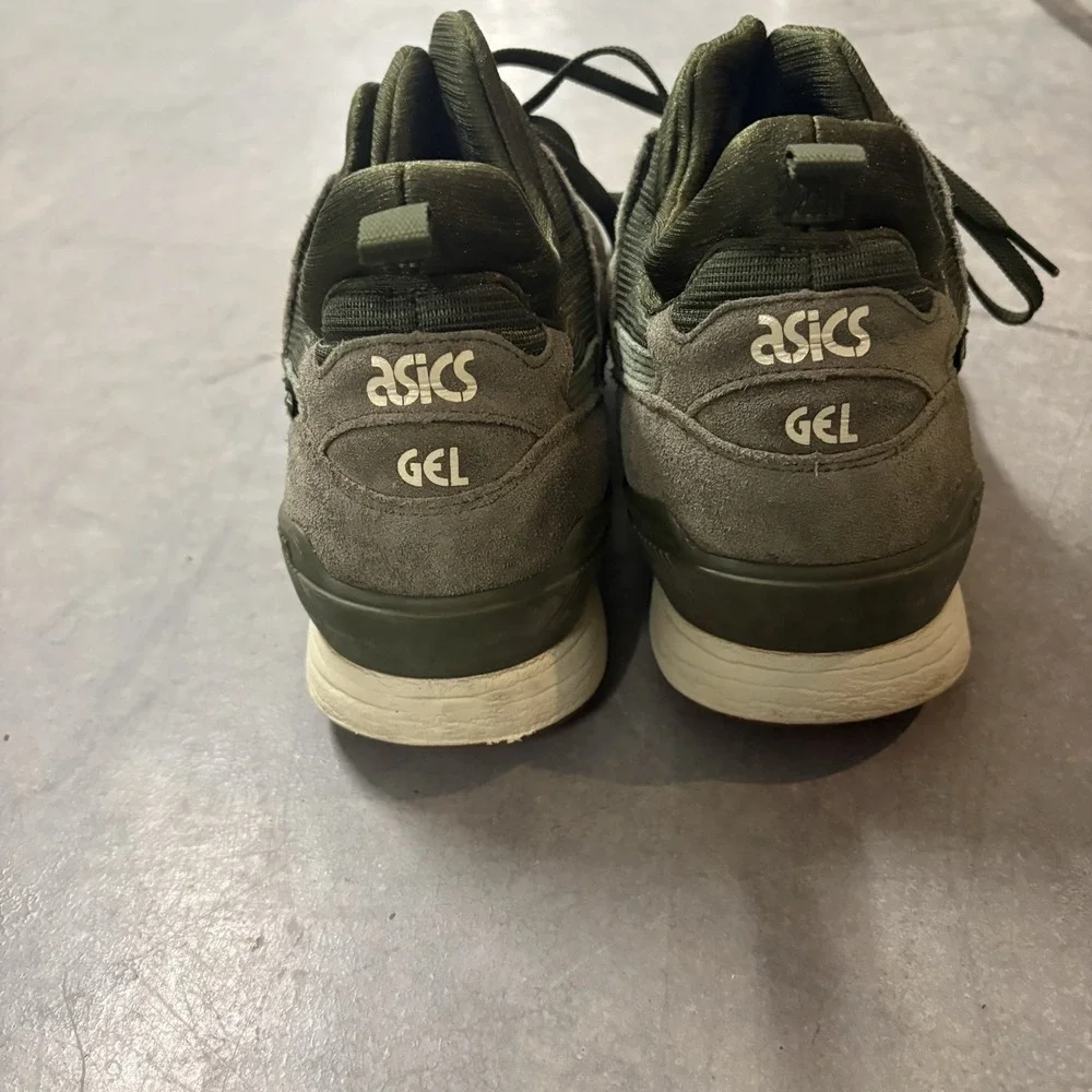 Asics normal wear