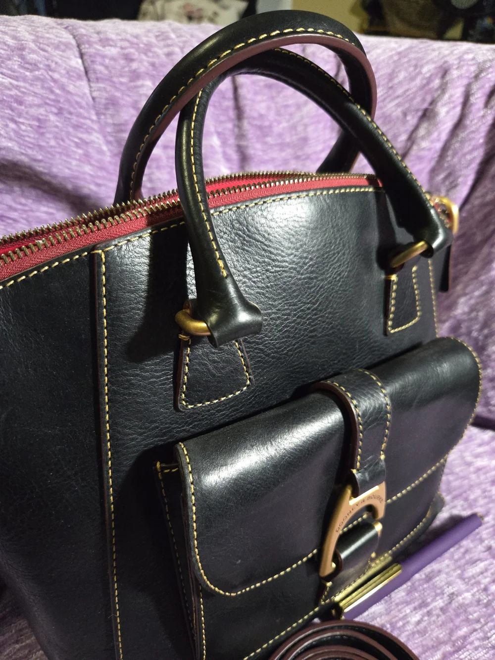 Dooney & Bourke FLORENTINE NAVY💙 Leather Naomi Satchel with Gold Hardware. EUC