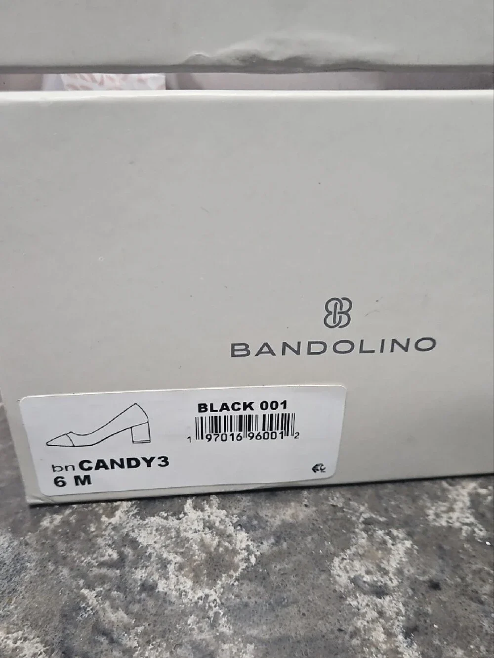 New In Box Size 6 Bandolino Black Women's with Glossy Cap Toe