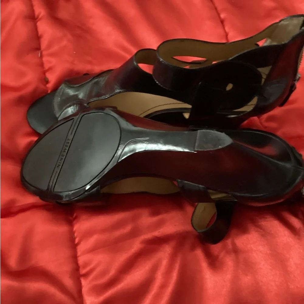 Nine West step out