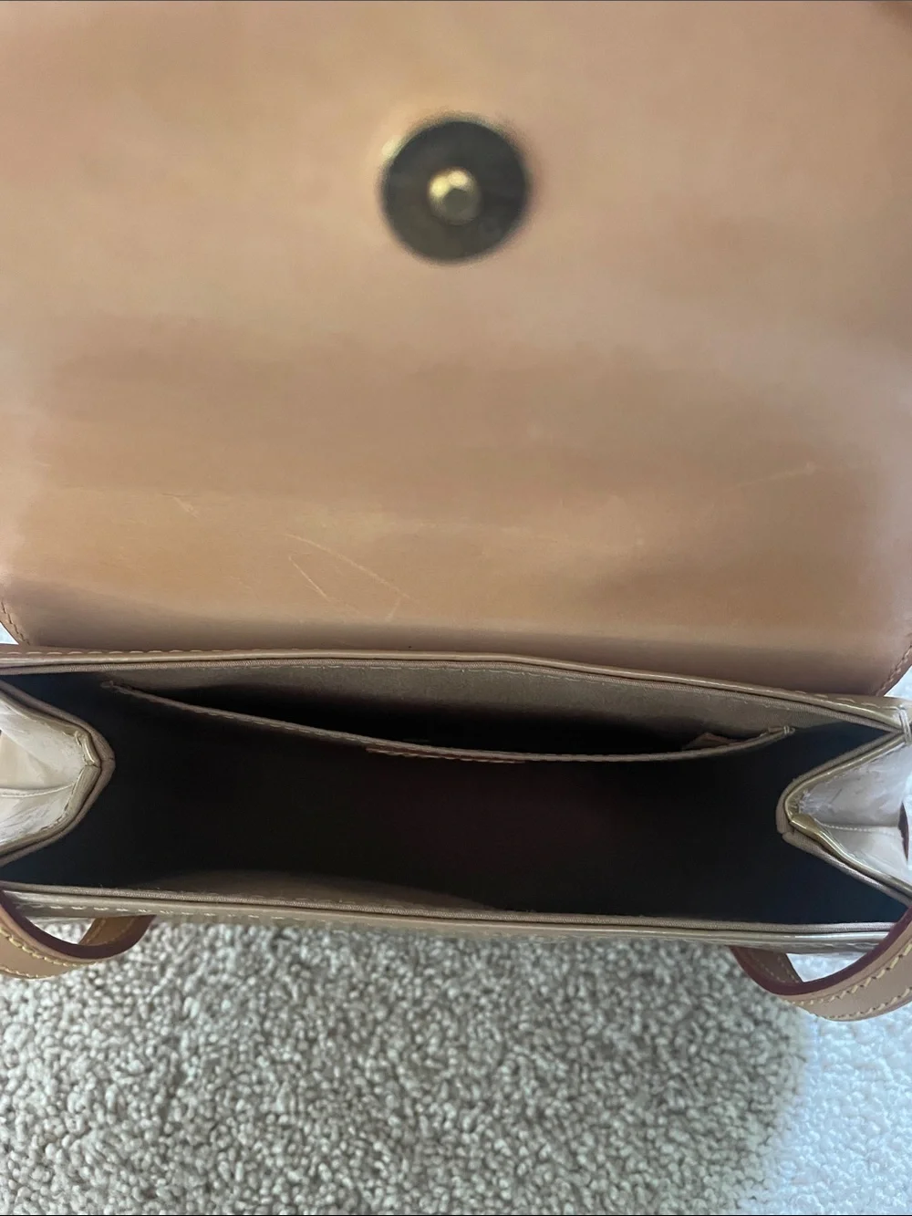 Louis Vuitton elegant louis