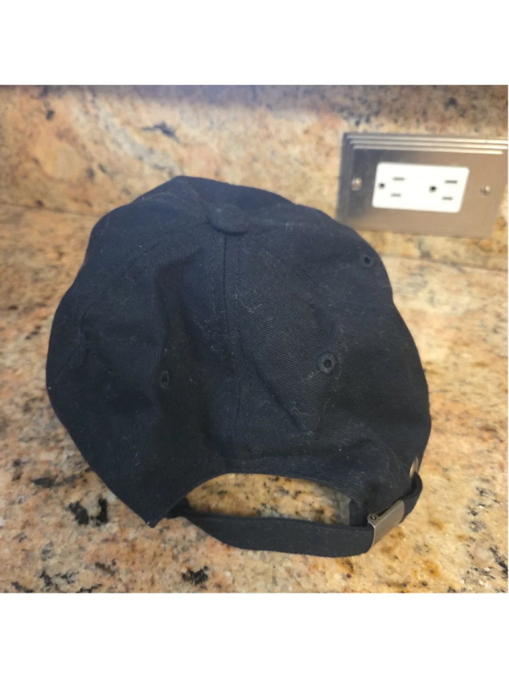 Men's Unbranded Broken Heart Mood Baseball Hat One Size Black Red