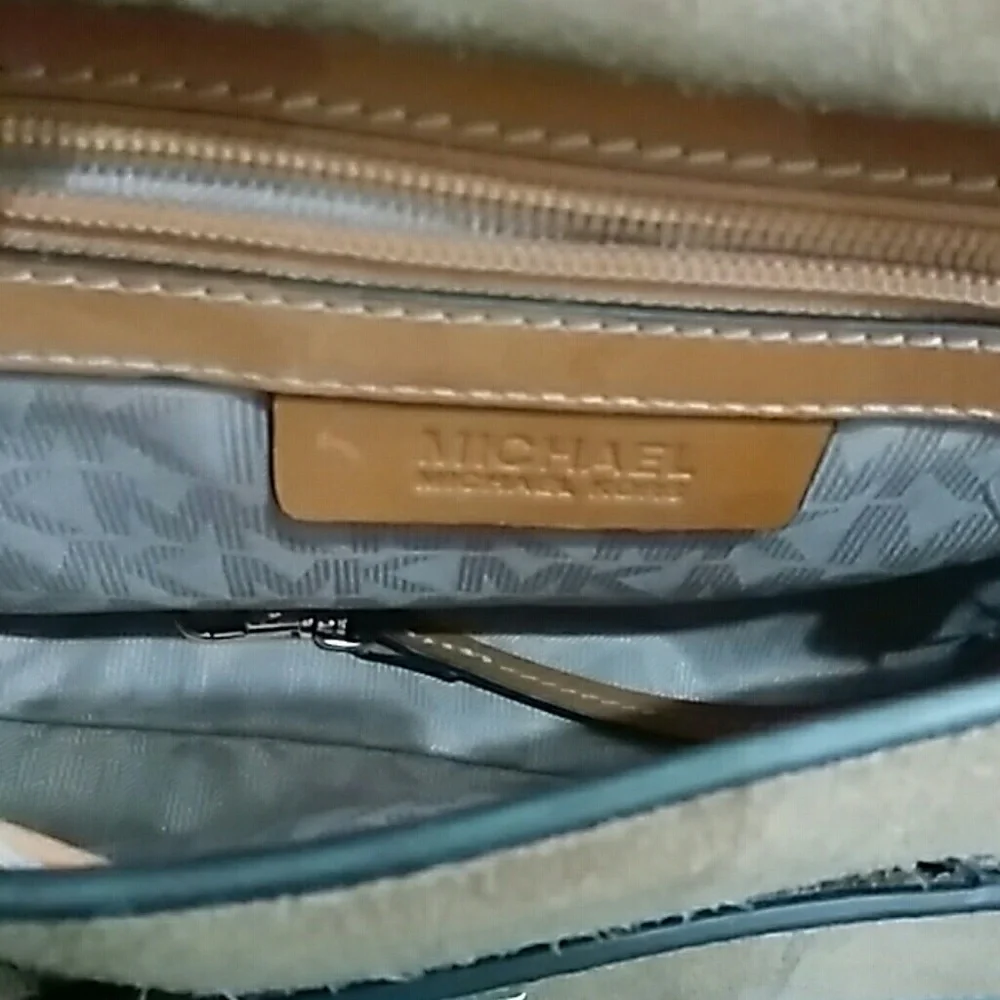 Michael Kors compact saddle