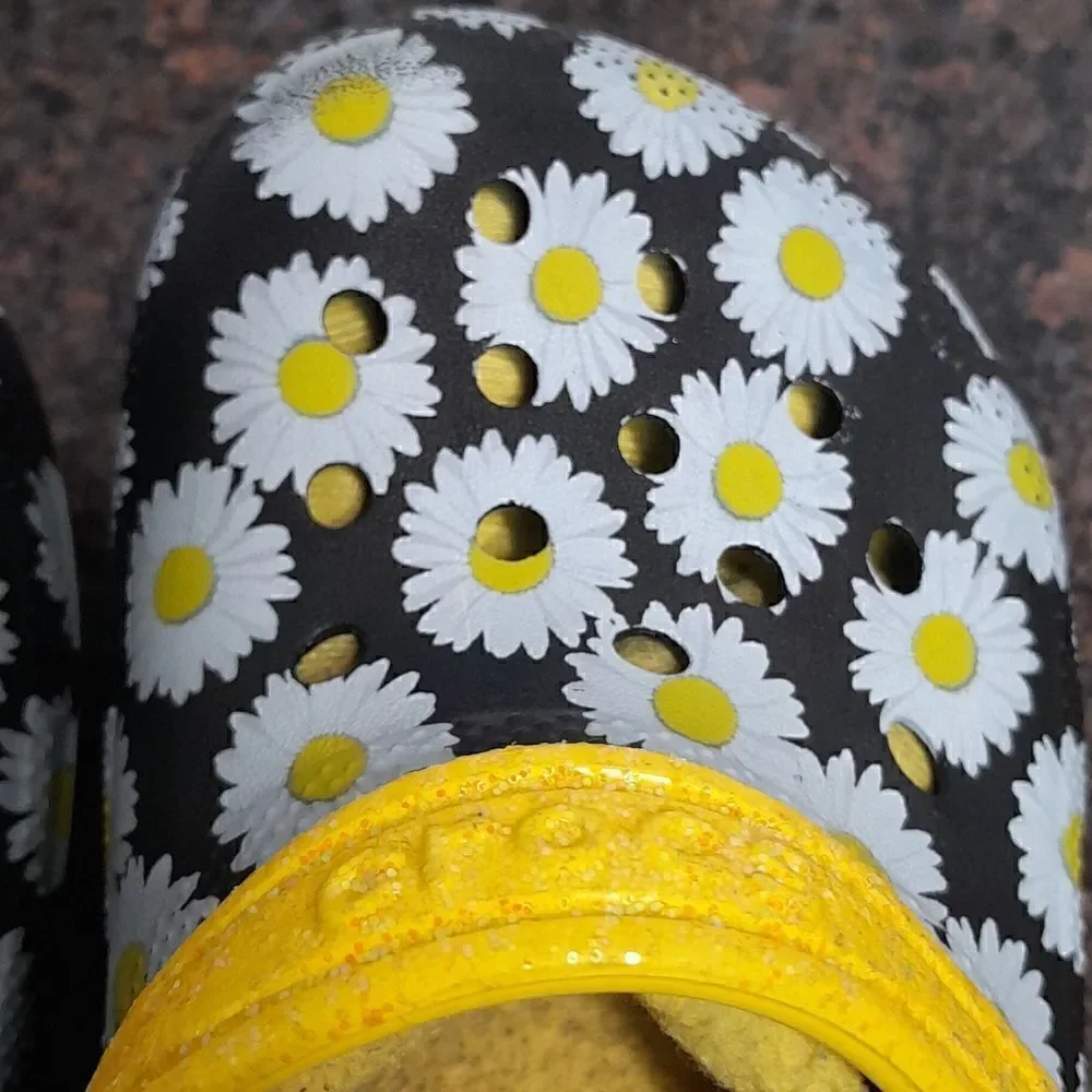 CROCS these classic