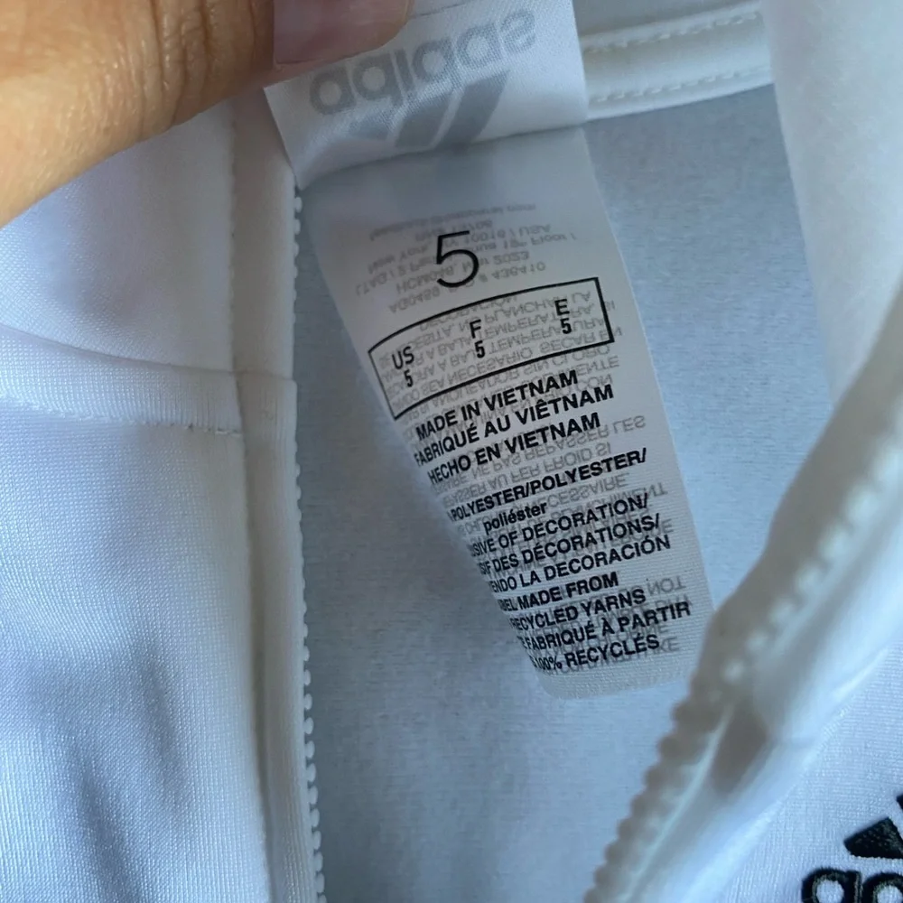 adidas stylish tracksuit