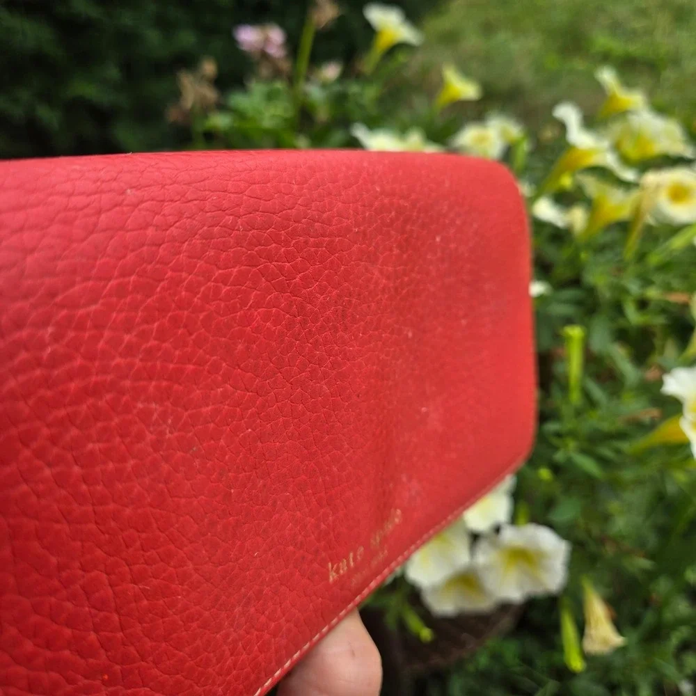 kate spade it has