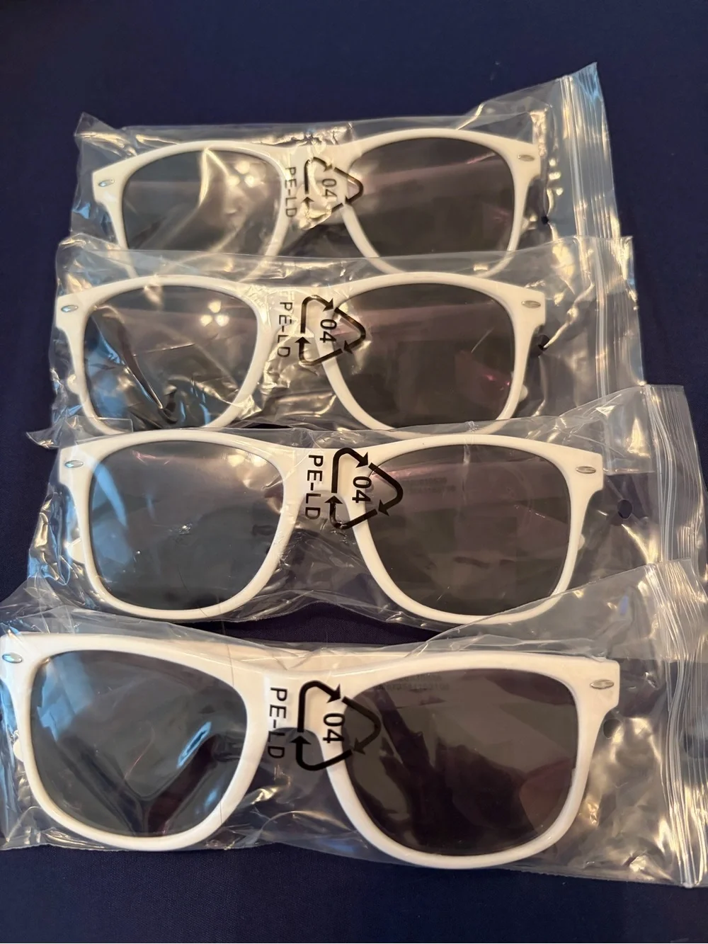N/A white sunglasses