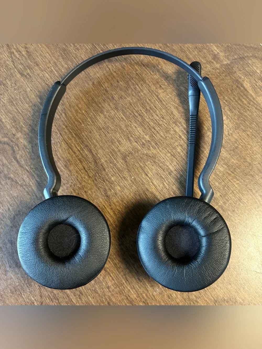 Jabra sleek black
