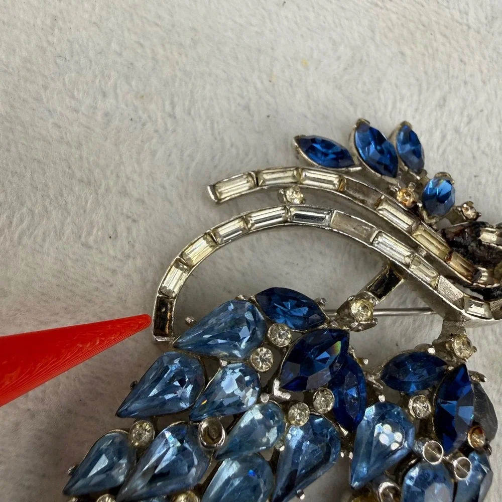 Trifari read brooch