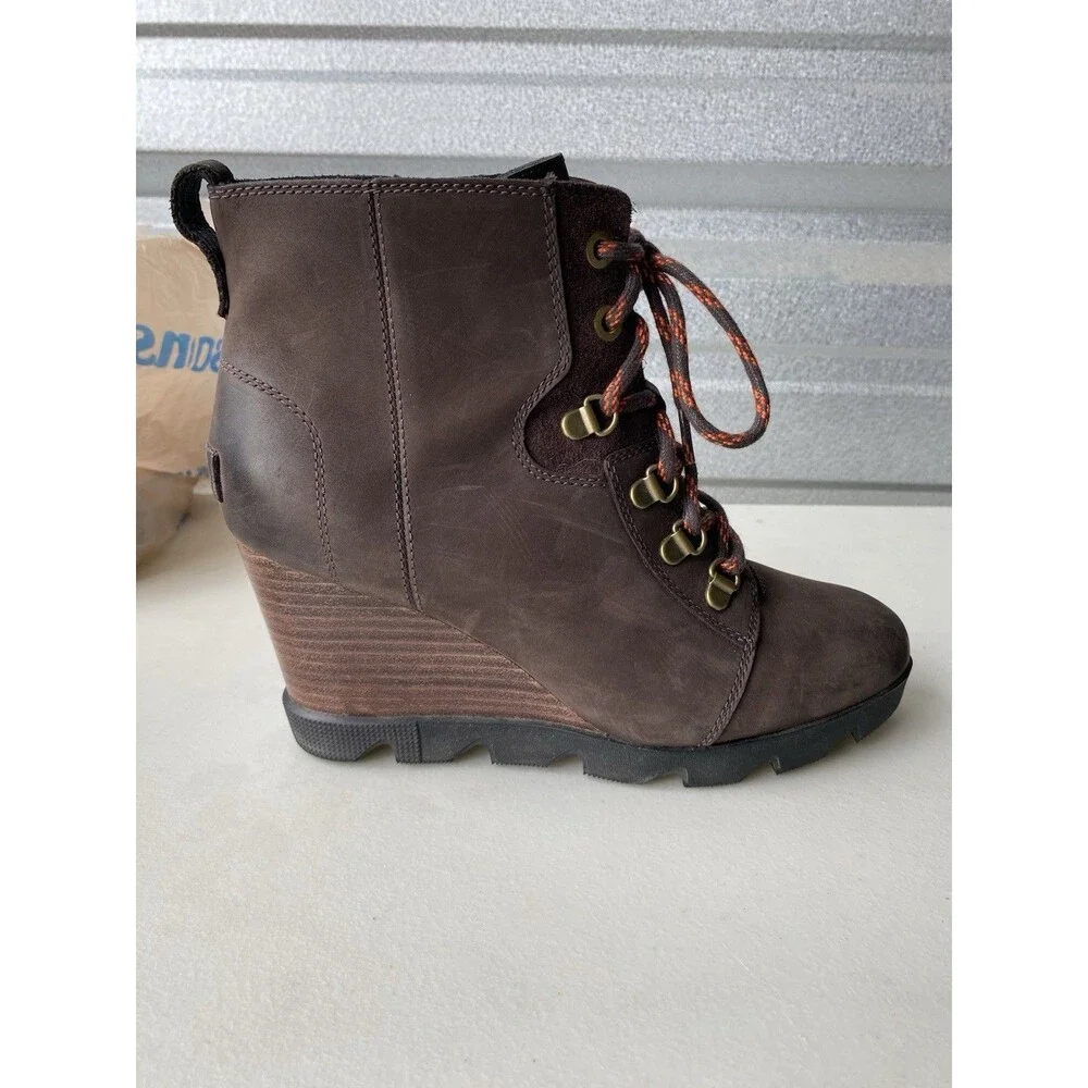 SOREL Joan Laceup WEDGE BOOTS All Weather Ankle BOOTIE Womens Size 9