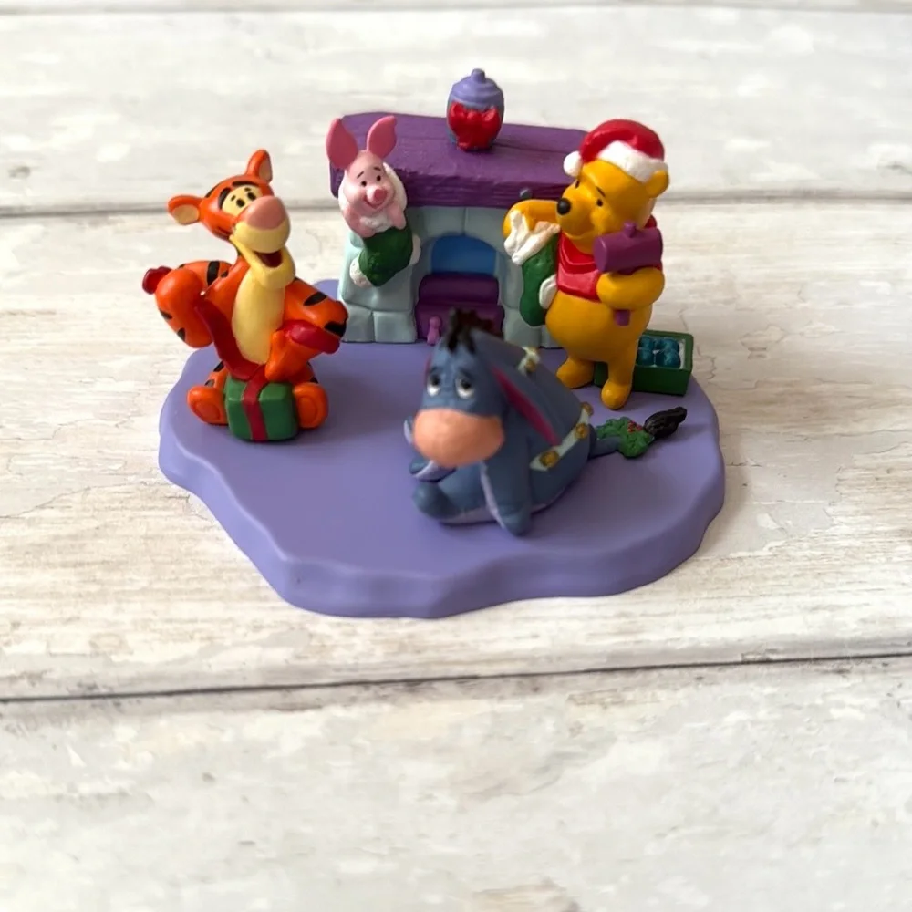 Disney Winnie the Pooh Christmas Figurine Piglet Eeyore Tigger c1990 Holiday