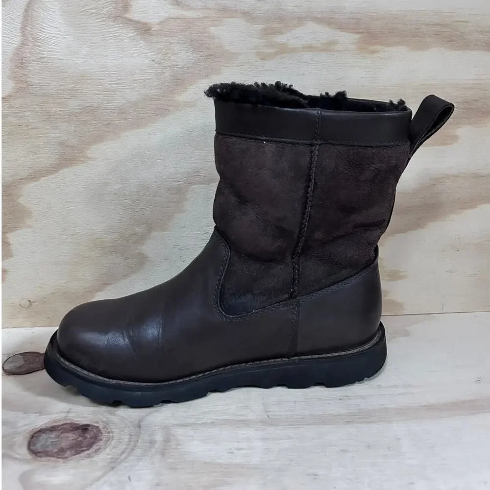 UGG australia wrangell